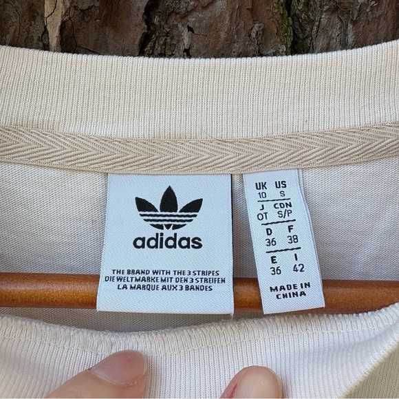 Woman’s small cream Adidas shirt - Picture 2 of 5